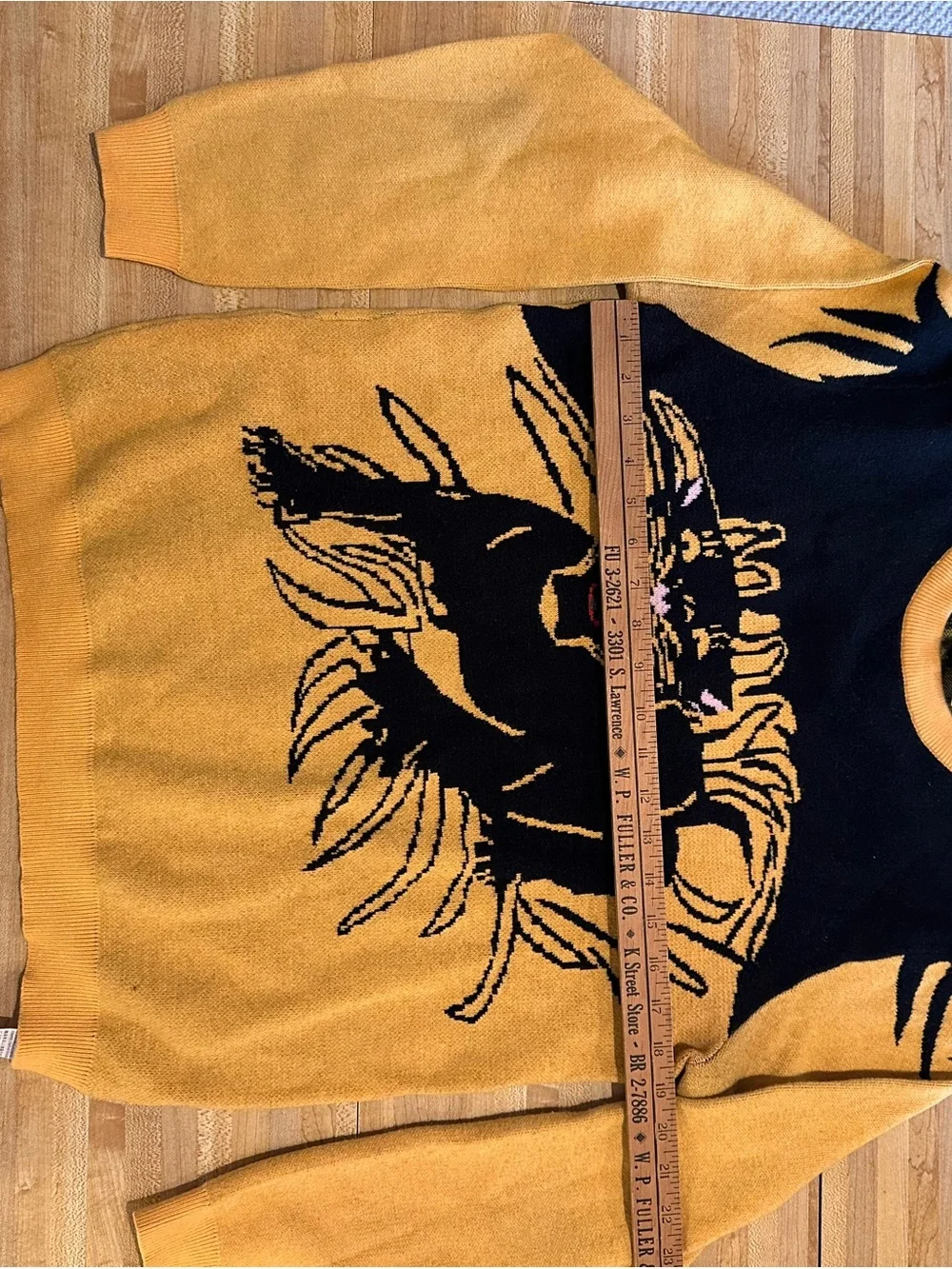 Gucci Yellow and Black Crewneck Sweater with panther!
